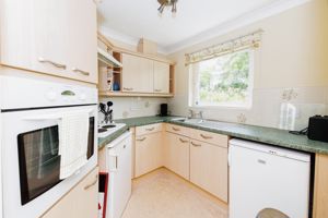 Kitchen- click for photo gallery